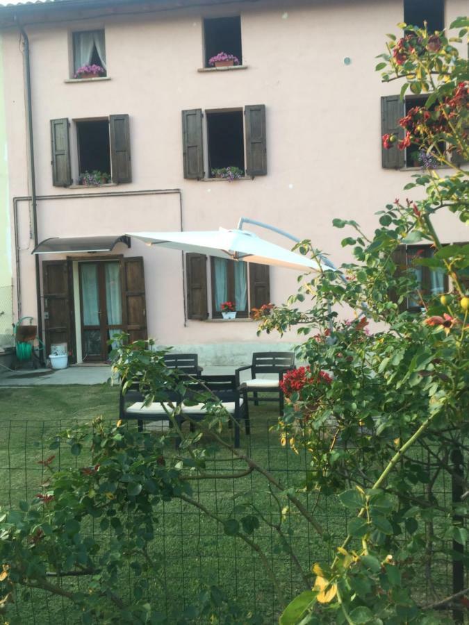 B&B Happiness In The Country Брешелло Экстерьер фото